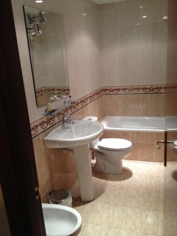 Hostal Torres San Leonardo de Yagüe Værelse billede